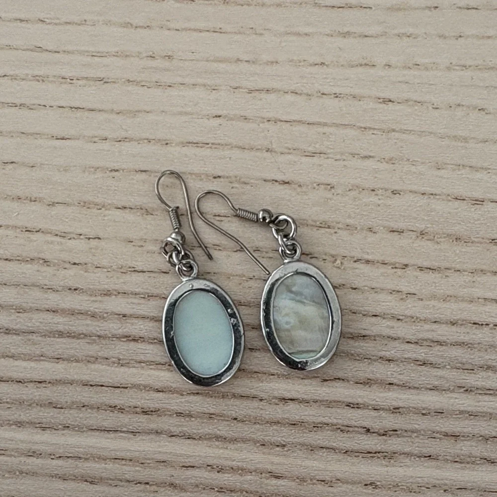 Shell Dangle Earrings - Picture 2 of 2